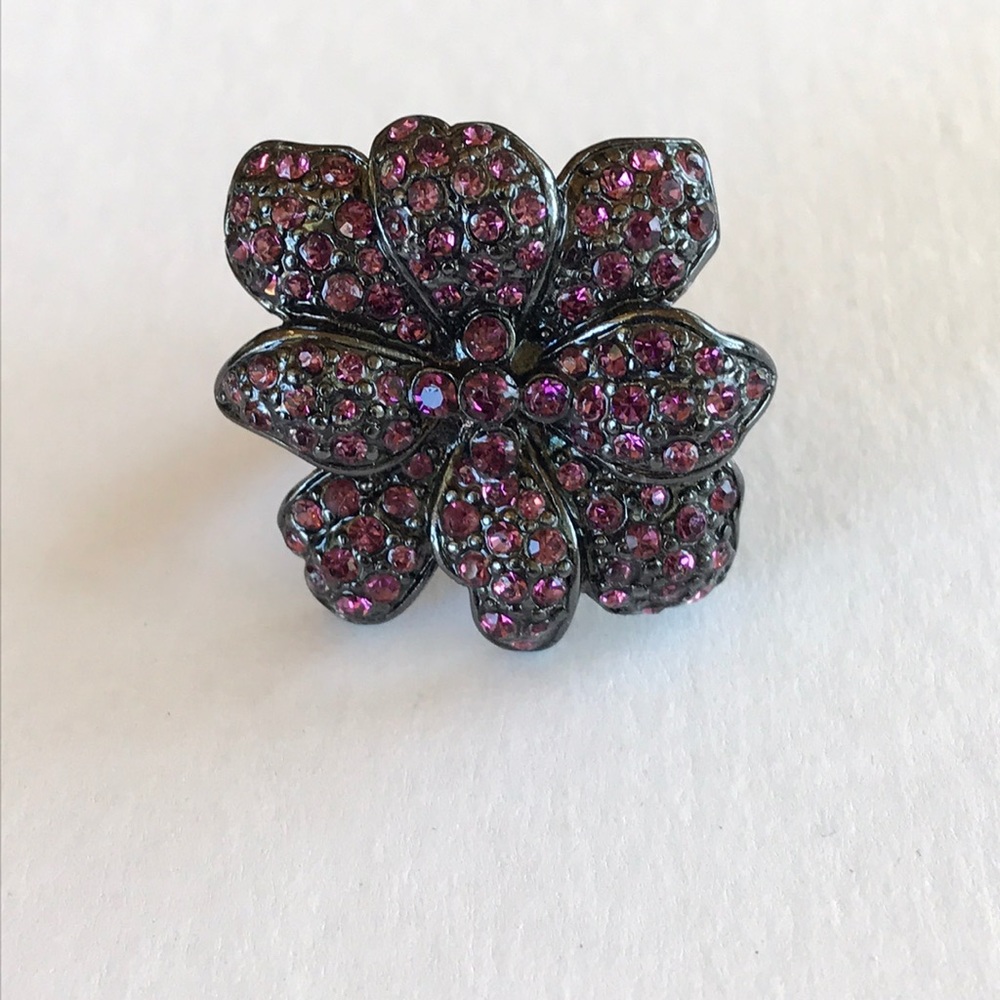 Costume ring